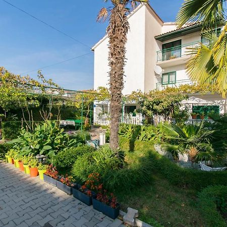 Apartments Branko Vodice Eksteriør bilde