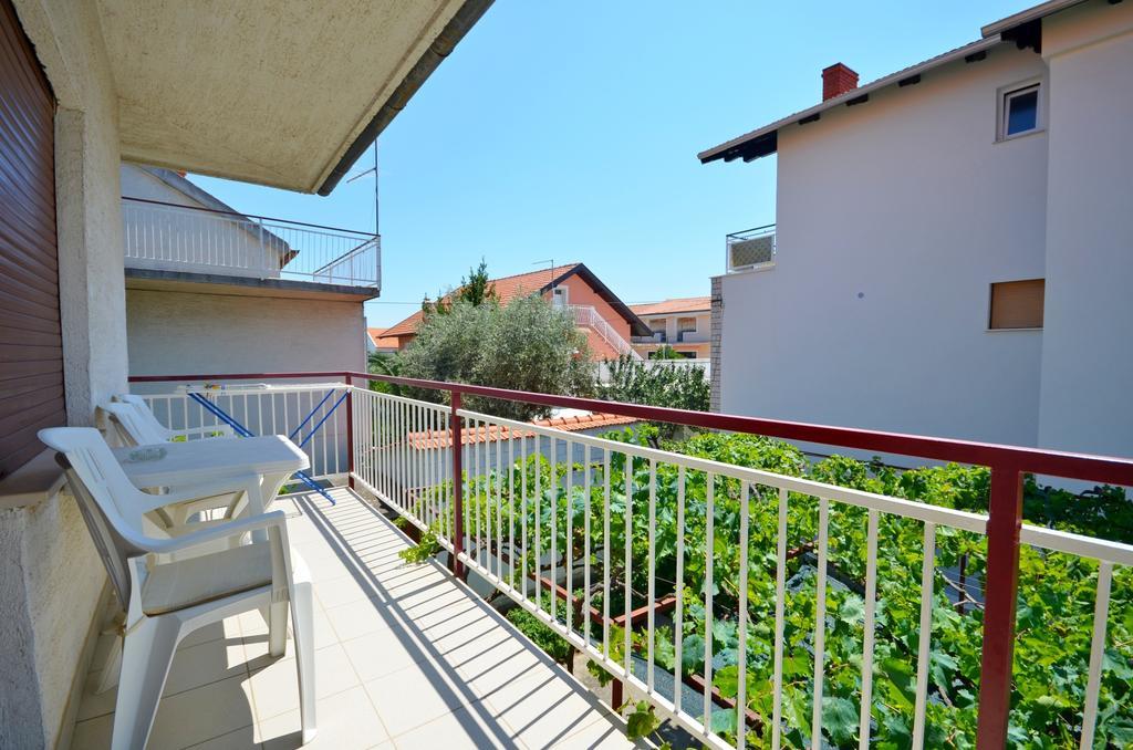 Apartments Branko Vodice Eksteriør bilde