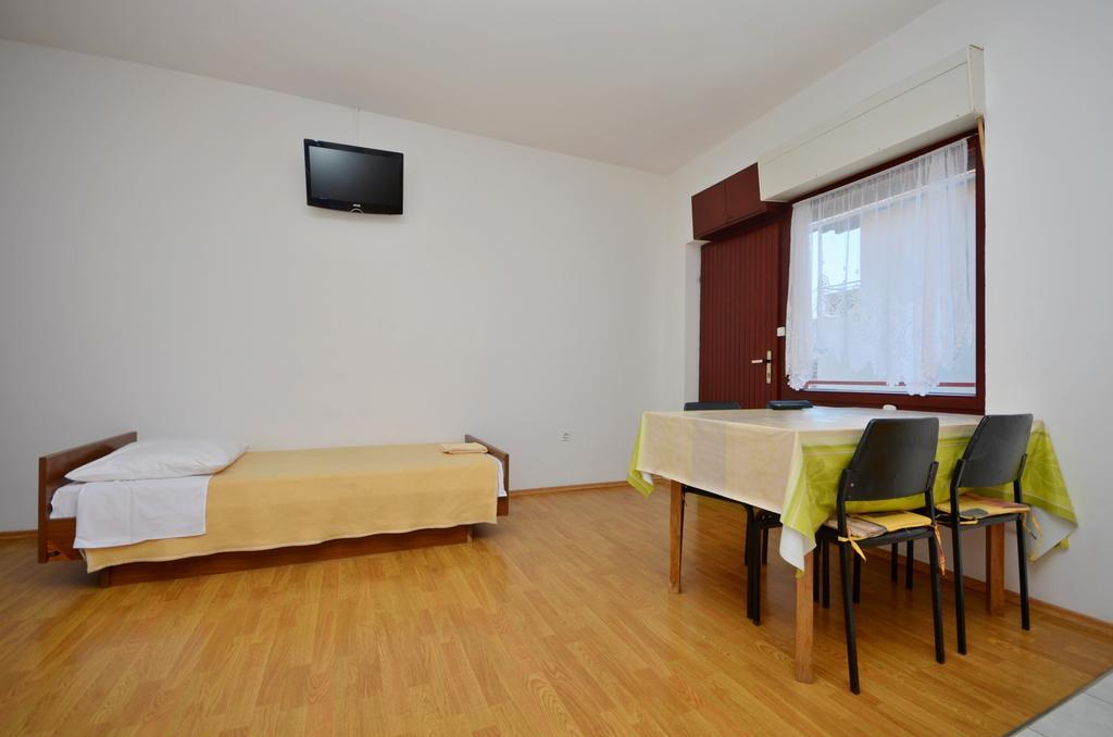 Apartments Branko Vodice Eksteriør bilde