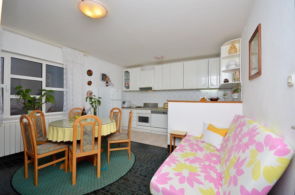 Apartments Branko Vodice Eksteriør bilde