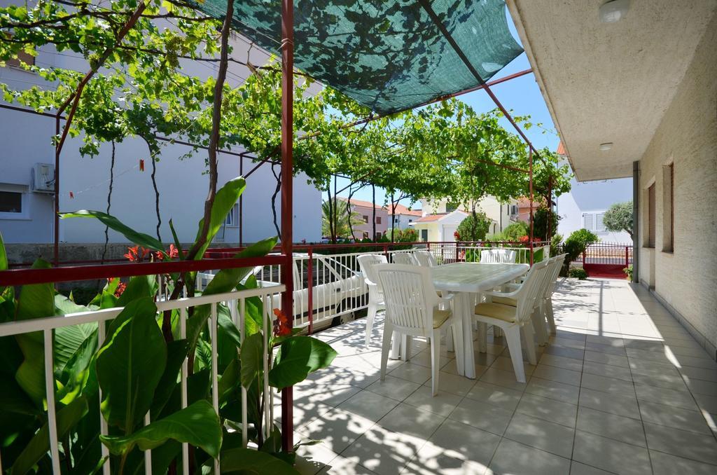 Apartments Branko Vodice Eksteriør bilde