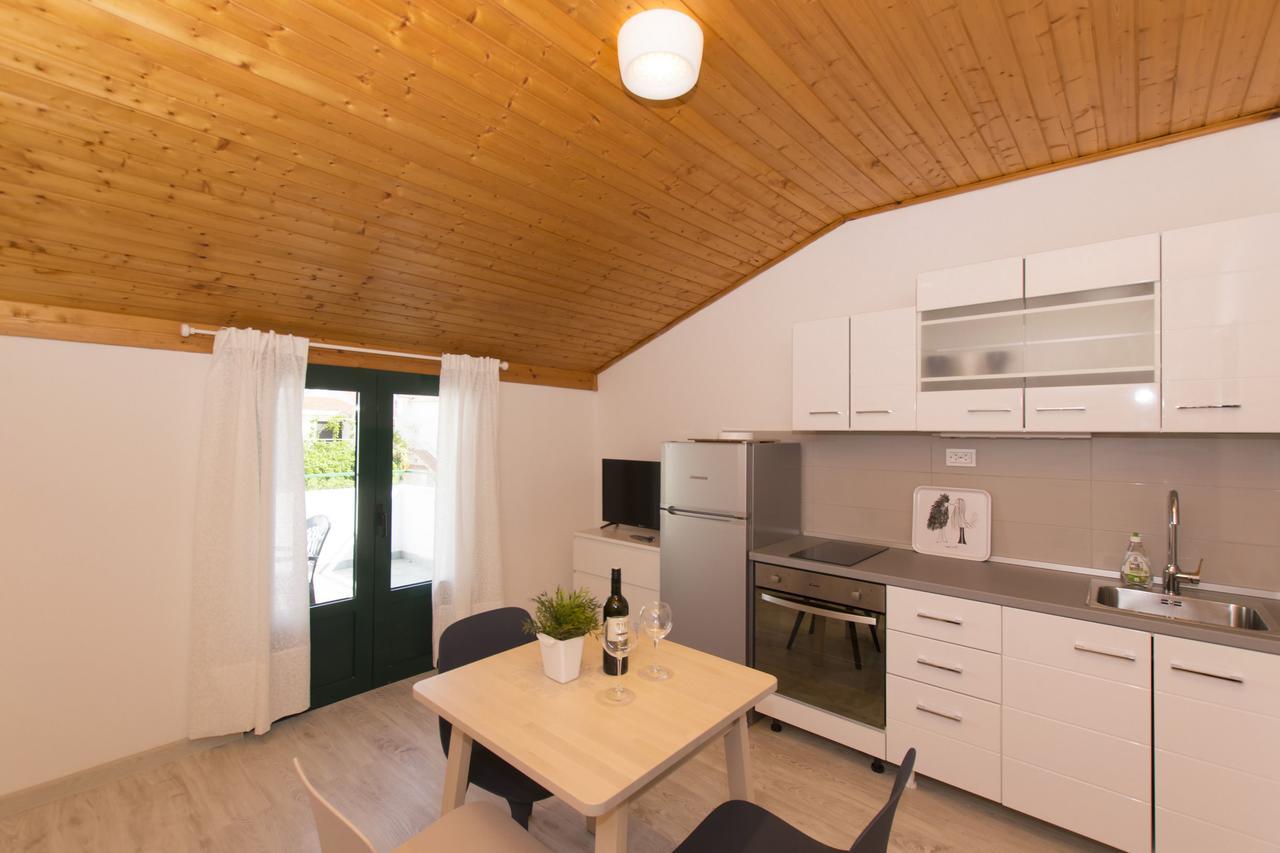 Apartments Branko Vodice Eksteriør bilde