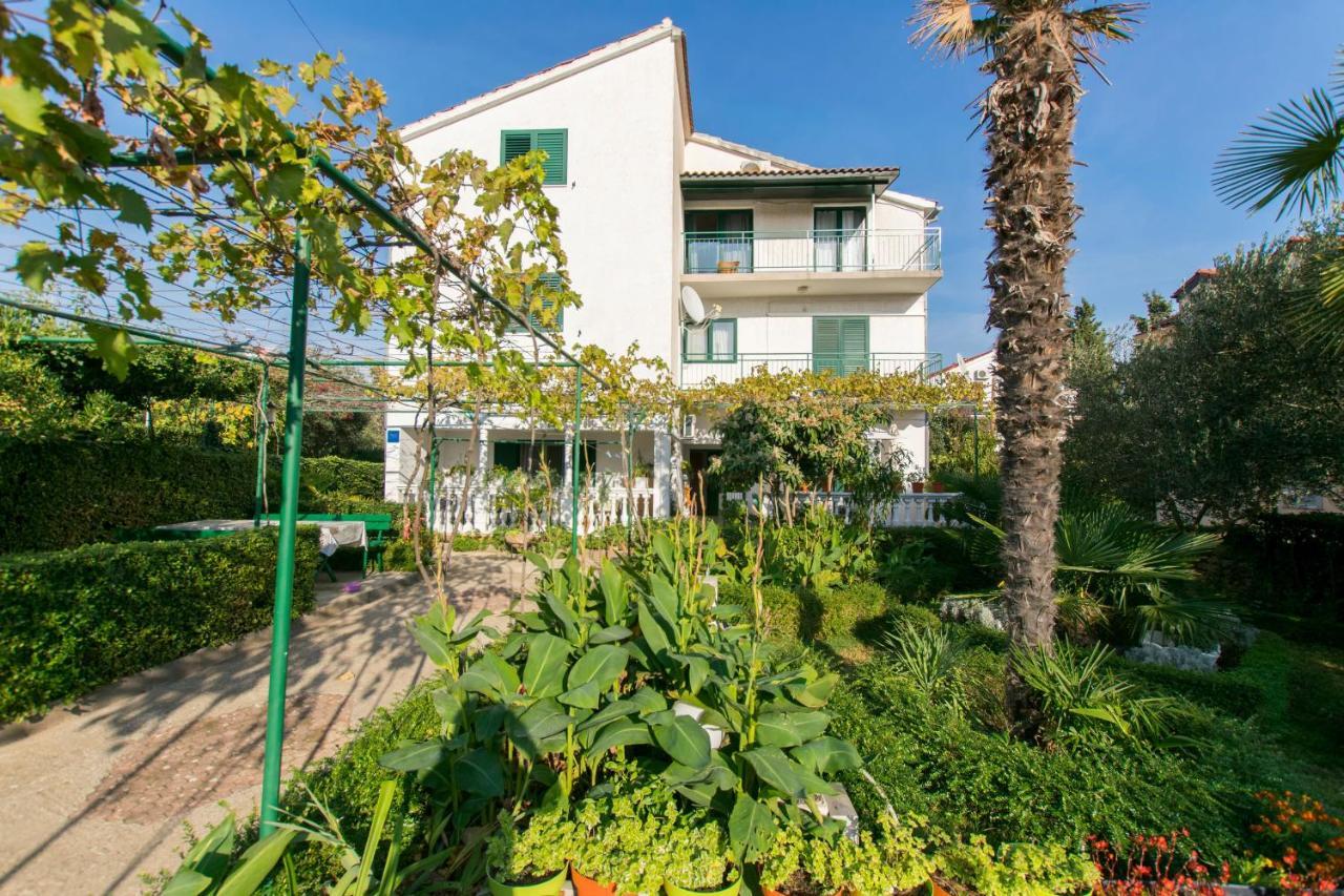 Apartments Branko Vodice Eksteriør bilde